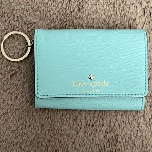 Like New Kate Spade Cedar Street Darla Key Chain Wallet
